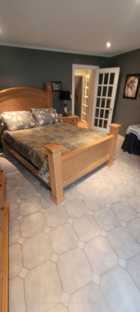 Photo 3 at 120 Rosethorn Avenue W, Pellam Park, Toronto