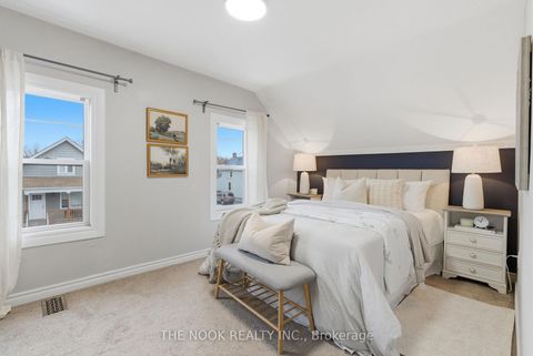 Photo 27 at 115 Banting Avenue, Central, Oshawa