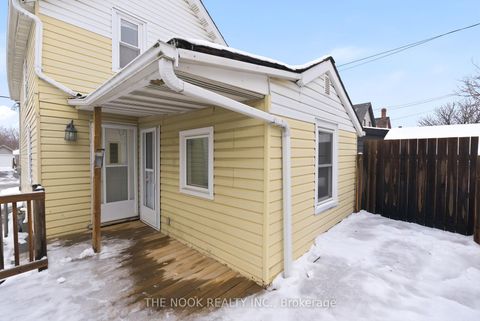 Photo 41 at 115 Banting Avenue, Central, Oshawa