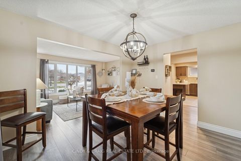 Photo 4 at 606 Birkdale Court, Donevan, Oshawa