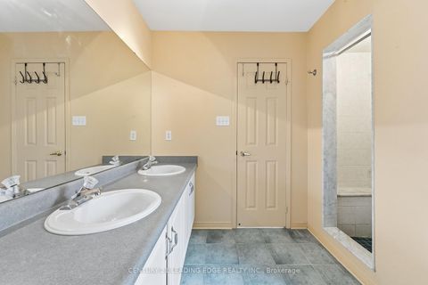 Photo 31 at 60 Snedden Avenue, Bayview Wellington, Aurora