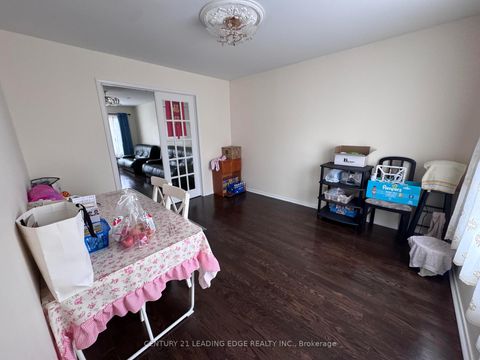 Photo 4 at 134 Canongate Trail, Steeles, Toronto