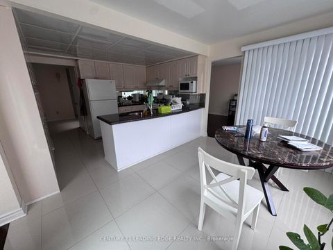 Photo 7 at 134 Canongate Trail, Steeles, Toronto