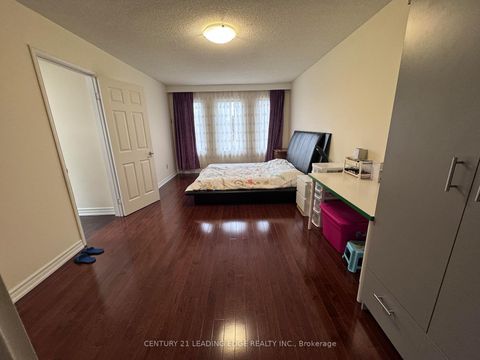 Photo 17 at 134 Canongate Trail, Steeles, Toronto