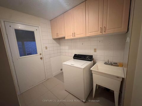 Photo 24 at 134 Canongate Trail, Steeles, Toronto