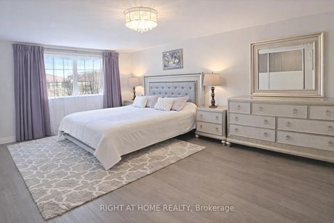 Photo 7 at 122 Dollery Court, Branson, Toronto