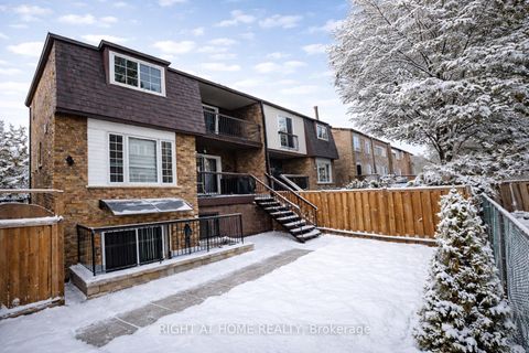 Photo 18 at 122 Dollery Court, Branson, Toronto