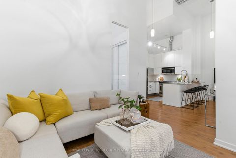 Photo 9 at 101 - 380 Macpherson Avenue, Casa Loma, Toronto