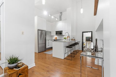 Photo 11 at 101 - 380 Macpherson Avenue, Casa Loma, Toronto