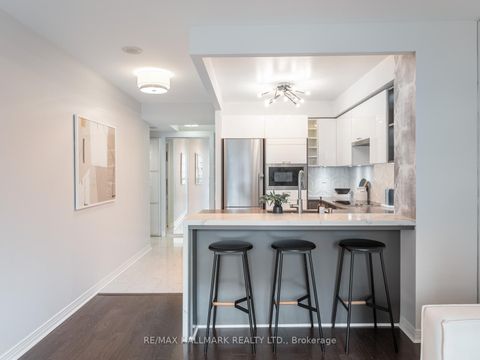 Photo 10 at 809 - 942 Yonge Street, Annex, Toronto