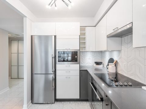 Photo 11 at 809 - 942 Yonge Street, Annex, Toronto