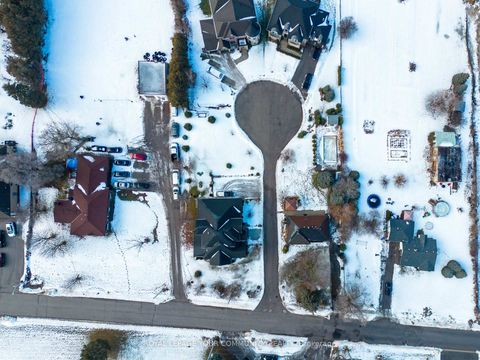 Photo 5 at 70 Simmons Street, Elder Mills, Vaughan