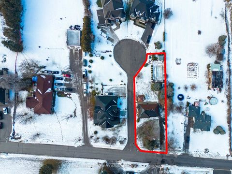 Photo 6 at 70 Simmons Street, Elder Mills, Vaughan