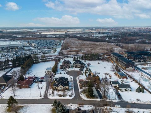 Photo 10 at 70 Simmons Street, Elder Mills, Vaughan