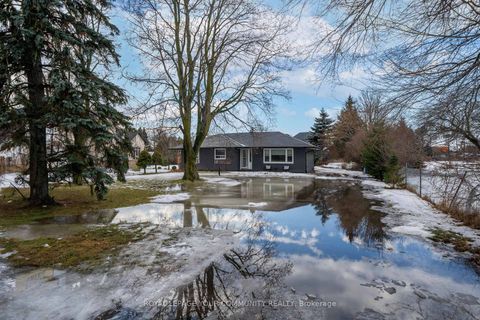 Photo 13 at 70 Simmons Street, Elder Mills, Vaughan