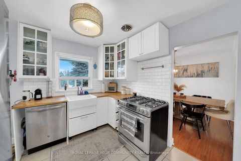 Photo 24 at 70 Simmons Street, Elder Mills, Vaughan