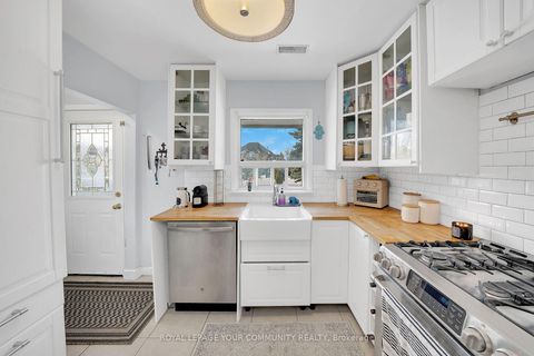 Photo 26 at 70 Simmons Street, Elder Mills, Vaughan