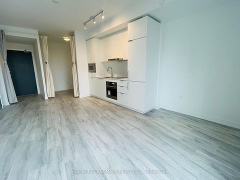 Photo 8 at N830 - 7 GOLDEN LION Heights, Newtonbrook East, Toronto