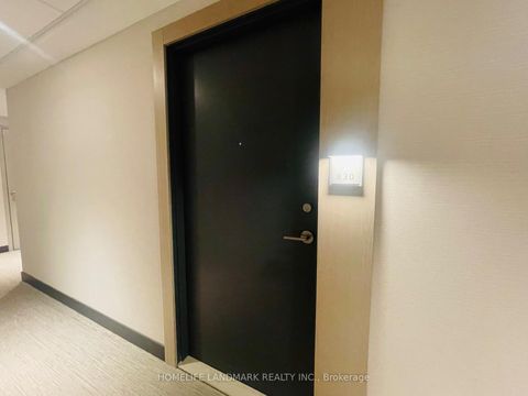 Photo 15 at N830 - 7 GOLDEN LION Heights, Newtonbrook East, Toronto