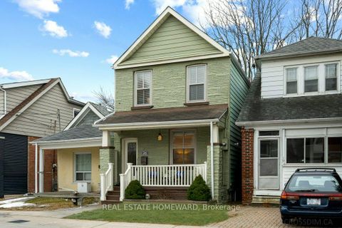 Photo 2 at 21 Queensdale Avenue, East York, Toronto