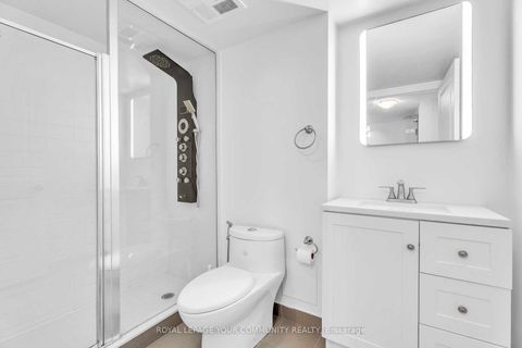 Photo 15 at 420 - 75 Norman Bethune Avenue, Beaver Creek Business Park, Richmond Hill