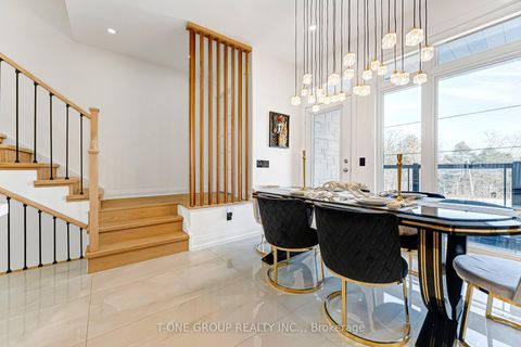 Photo 22 at 9 Credit Lane, Jefferson, Richmond Hill