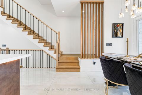 Photo 23 at 9 Credit Lane, Jefferson, Richmond Hill