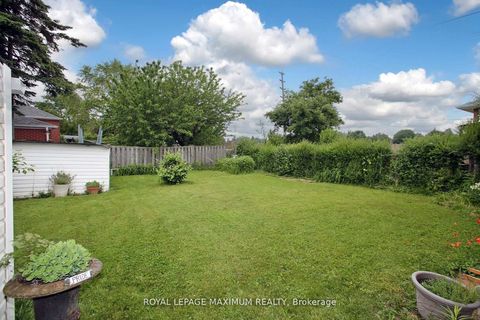 Photo 24 at 938 Kennedy Road, Ionview, Toronto