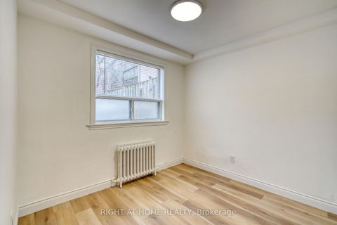 Photo 5 at 101 Sixteenth Street, New Toronto, Toronto