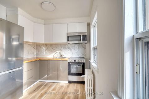 Photo 13 at 101 Sixteenth Street, New Toronto, Toronto