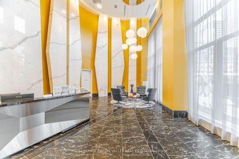 Photo 2 at 413 - 70 Princess Street E, Waterfront Communities C8, Toronto