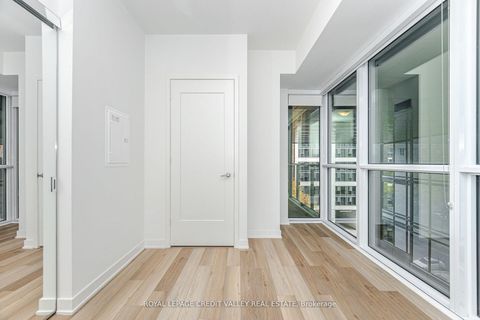 Photo 21 at 413 - 70 Princess Street E, Waterfront Communities C8, Toronto