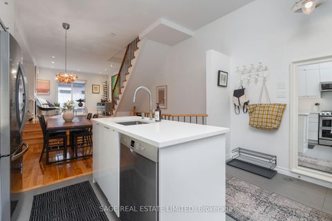Photo 6 at 14 Old Trillium Lane, Regent Park, Toronto