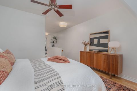 Photo 14 at 14 Old Trillium Lane, Regent Park, Toronto