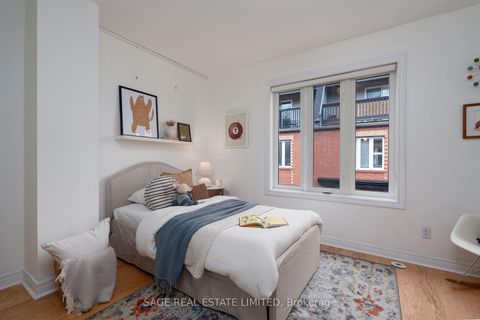 Photo 27 at 14 Old Trillium Lane, Regent Park, Toronto