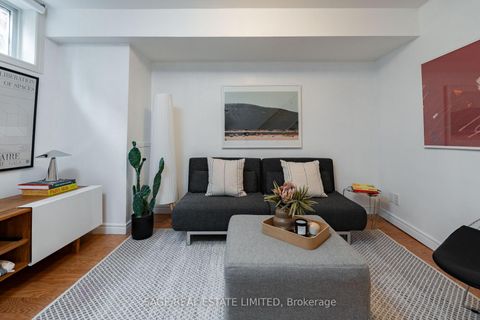 Photo 31 at 14 Old Trillium Lane, Regent Park, Toronto