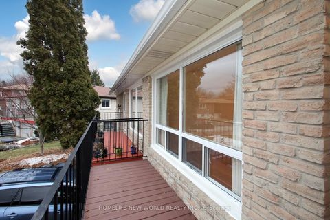 Photo 3 at 30 Lowbank Court, Steeles, Toronto