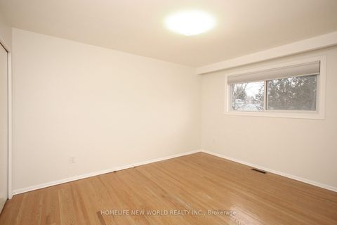 Photo 9 at 30 Lowbank Court, Steeles, Toronto