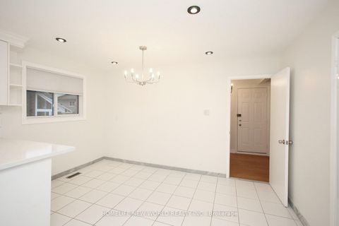 Photo 13 at 30 Lowbank Court, Steeles, Toronto