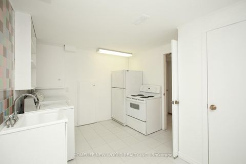 Photo 25 at 30 Lowbank Court, Steeles, Toronto