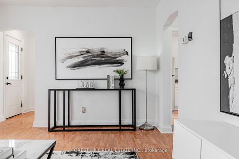 Photo 6 at 174 Avondale Avenue, Willowdale East, Toronto