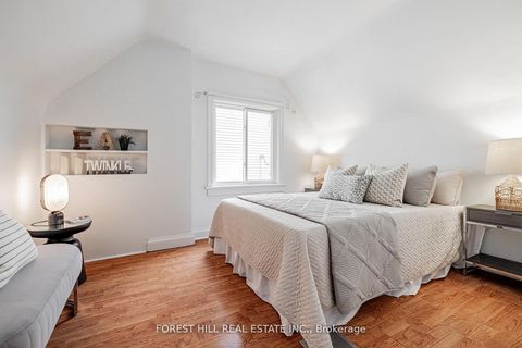 Photo 13 at 174 Avondale Avenue, Willowdale East, Toronto