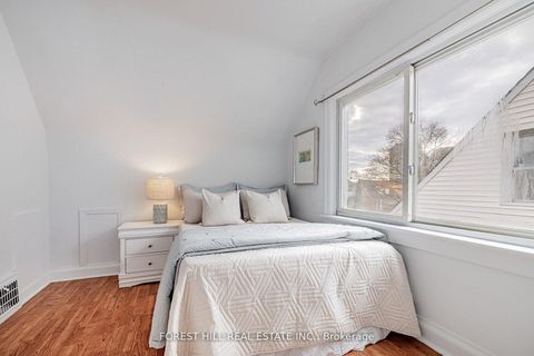 Photo 15 at 174 Avondale Avenue, Willowdale East, Toronto