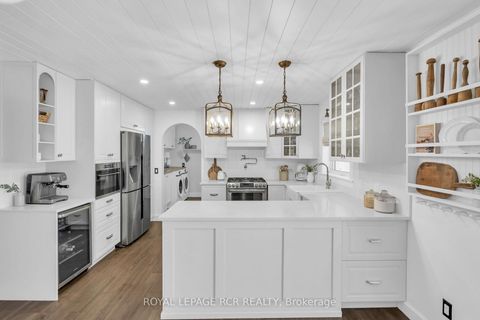 Photo 13 at 36 Marie Street, Sutton & Jackson's Point, Georgina