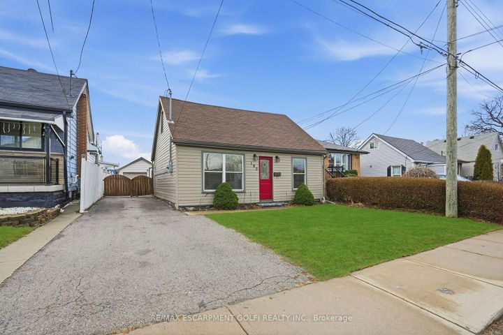 Photo 0 at 190 MEAD Avenue, Parkview, Hamilton