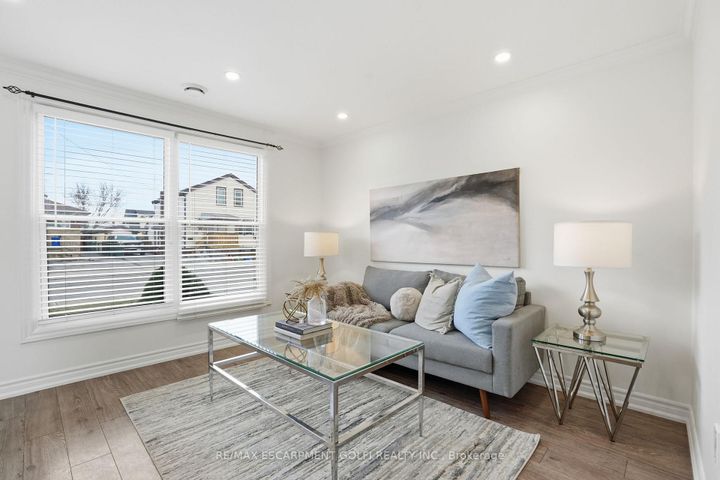 Photo 3 at 190 MEAD Avenue, Parkview, Hamilton