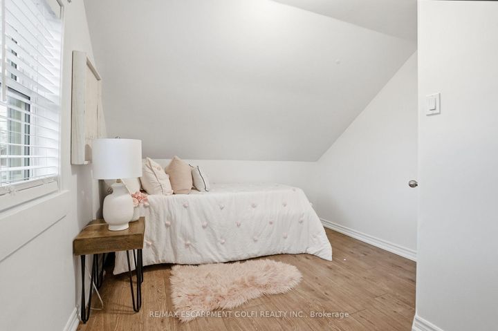 Photo 15 at 190 MEAD Avenue, Parkview, Hamilton