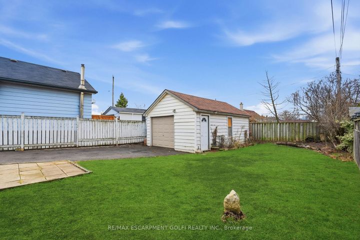 Photo 17 at 190 MEAD Avenue, Parkview, Hamilton