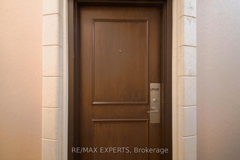 Photo 4 at UPH-06 - 7 Lorraine Drive, Willowdale West, Toronto