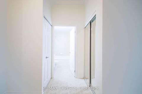 Photo 5 at UPH-06 - 7 Lorraine Drive, Willowdale West, Toronto